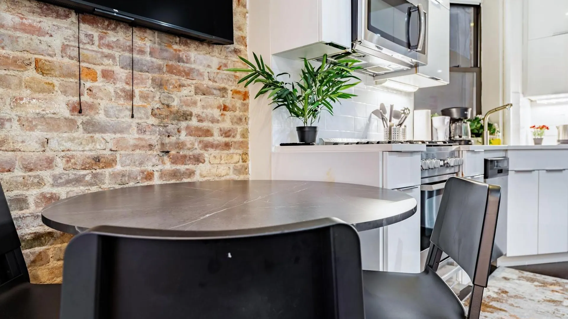 Explore The Authentic Designers 2Bd Apartment In Hudson Yards ニューヨーク