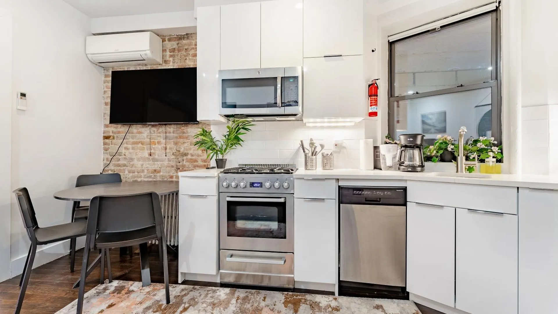 Explore The Authentic Designers 2Bd Apartment In Hudson Yards ニューヨーク